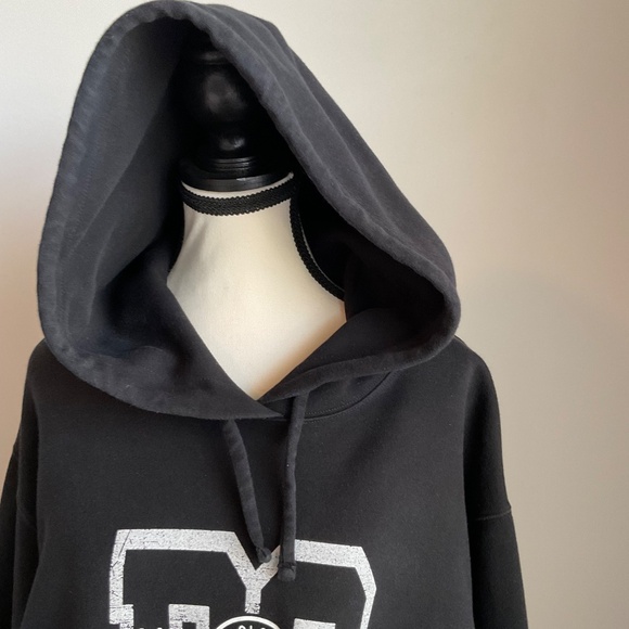 Dolce and Gabbana Black Cropped Sweatshirt SZ L - Picture 10 of 13